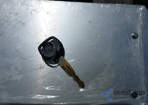 2000 Honda Cr-V Special Edition из США, поврежденный, VIN JHLRD1879YS012766